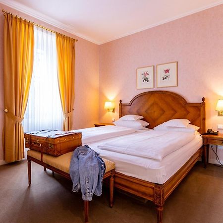 Romantik Hotel Zehntkeller Ипхофен Екстериор снимка