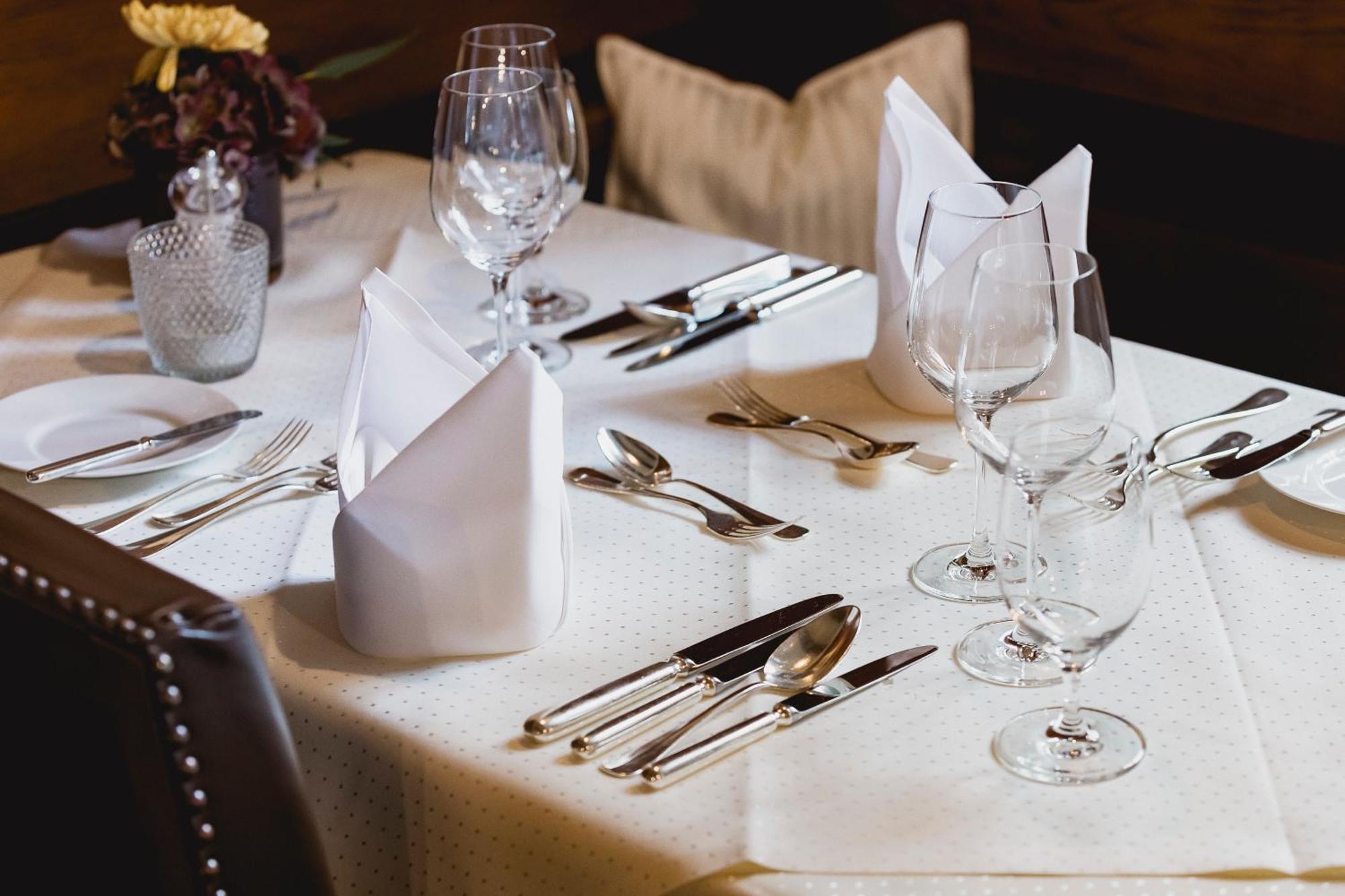 Romantik Hotel Zehntkeller Ипхофен Екстериор снимка